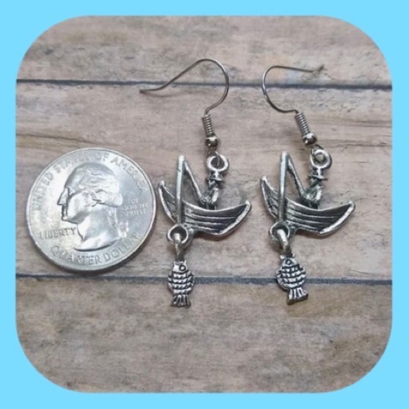 New Arrival Unique Super Cute Gone 🎣
Fishing Dangle Fish 🐟 Earrings - Picture 8 of 8